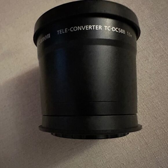 Canon TC-DC58B 1.5x Teleconverter Lens with LH- DC40 Adaptor - NIB - Picture 1 of 12